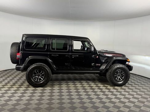 Certified 2024 Jeep Wrangler Unlimited Rubicon AWD/4WD image 3