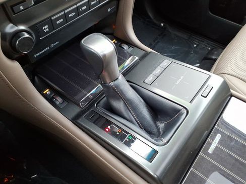 Used 2023 Lexus GX 460 Premium image 18