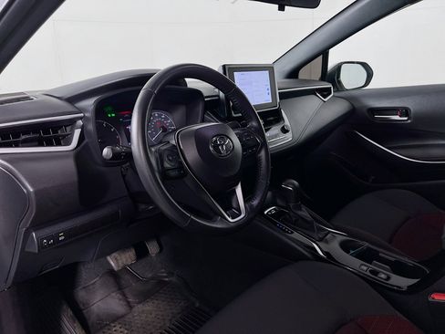 Certified 2024 Toyota Corolla SE FWD image 9
