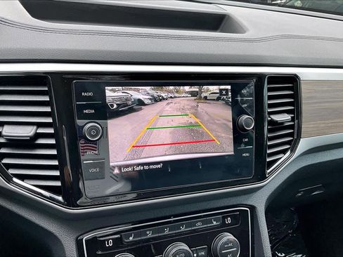 Used 2022 Volkswagen Atlas SEL image 27