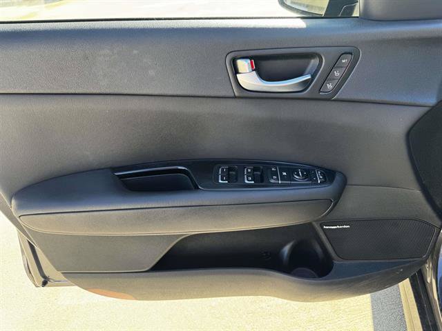 Used 2016 Kia Optima SX w/ Technology Package FWD image 11