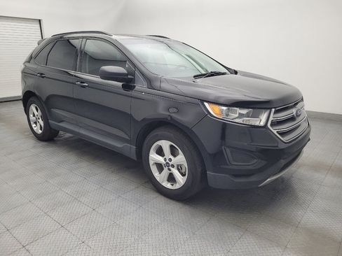 Used 2018 Ford Edge SE FWD image 11