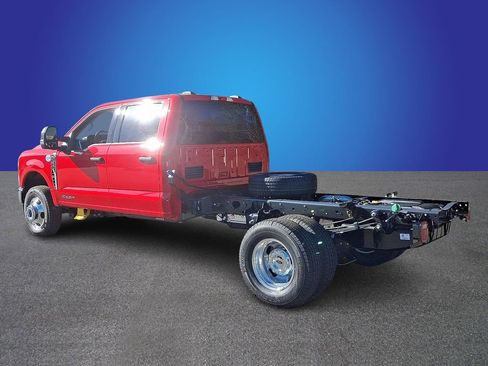 New 2026 Ford F350 XLT w/ XLT Value Package AWD/4WD image 4