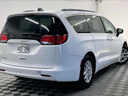 Used 2021 Chrysler Voyager Lxi image 12