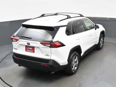 Used 2022 Toyota RAV4 LE AWD/4WD image 38