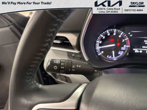 Used 2022 Toyota Highlander XLE image 22