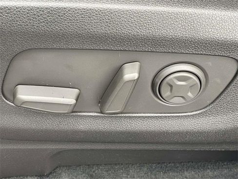 New 2026 Kia Carnival LXS image 29