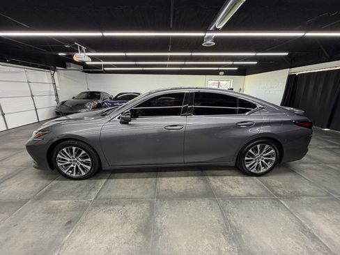 Used 2021 Lexus ES 350 w/ Premium Package image 3