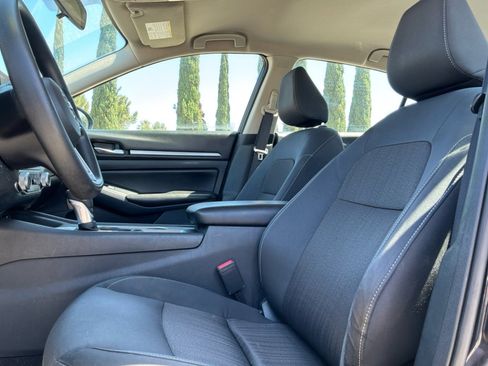 Used 2022 Nissan Altima 2.5 SV FWD image 17