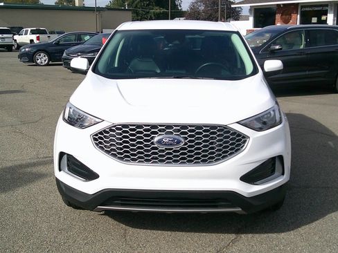 Used 2024 Ford Edge SEL image 2