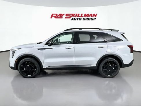 Used 2025 Kia Sorento SX AWD/4WD image 4