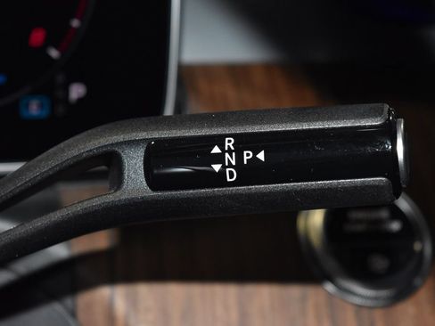 Certified 2025 Mercedes-Benz C 300 4MATIC Sedan image 15