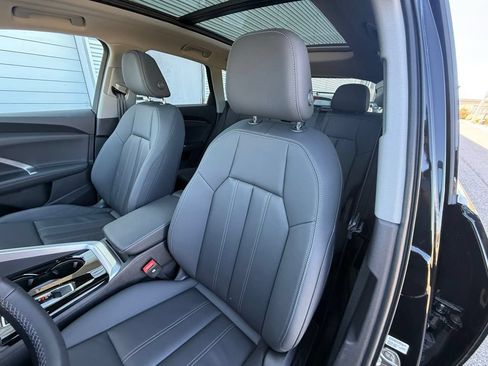 Used 2025 Audi Q5 Premium w/ Convenience Package AWD/4WD image 18