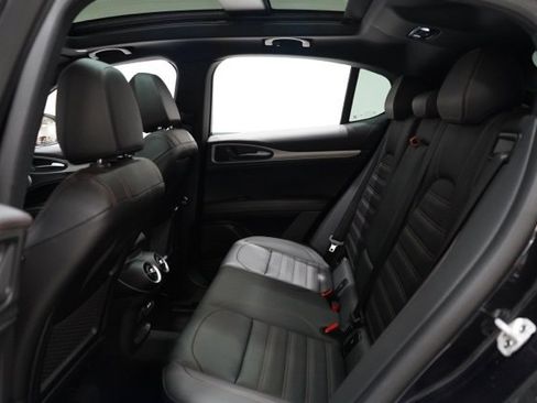 New 2025 Alfa Romeo Stelvio Sprint image 31