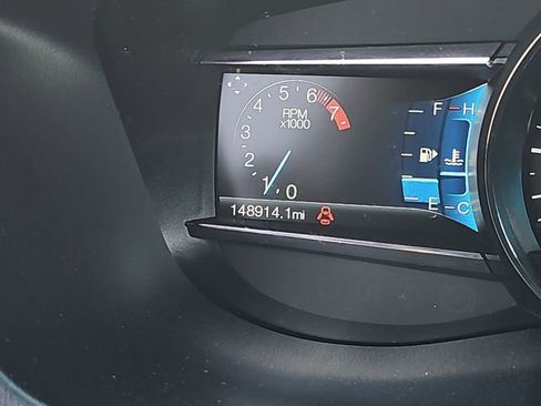 Used 2017 Ford Explorer XLT w/ Equipment Group 202A image 21