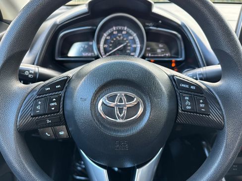 Used 2017 Toyota Yaris iA image 22