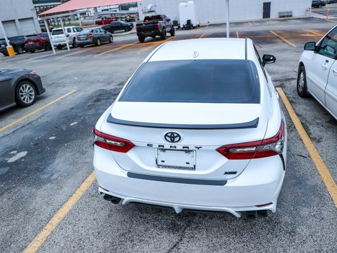 Used 2023 Toyota Camry XSE FWD image 7