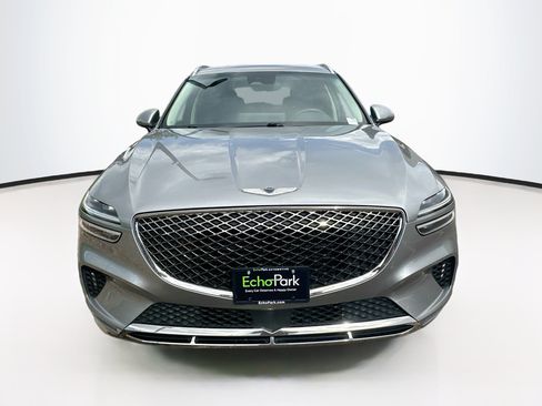Used 2025 Genesis GV70 2.5T AWD/4WD image 2