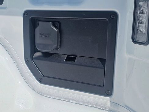 Used 2026 GMC Sierra EV Elevation AWD/4WD image 14