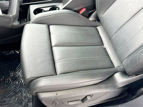 Used 2023 Audi Q4 e-tron Premium Plus w/ Premium Plus AWD/4WD image 20