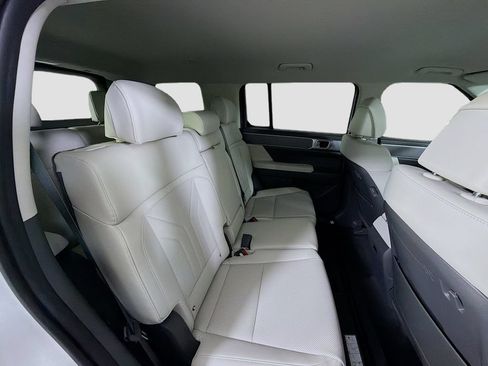 Used 2026 Hyundai Santa Fe SEL FWD image 28