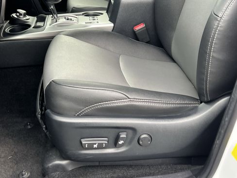 Used 2024 Toyota 4Runner SR5 Premium image 15