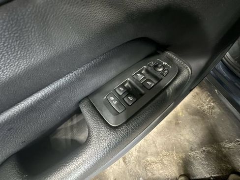 Used 2018 Volvo XC60 T6 Inscription w/ Convenience Package AWD/4WD image 19
