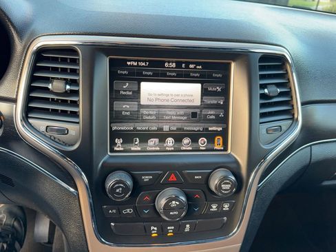 Used 2014 Jeep Grand Cherokee Limited RWD image 22