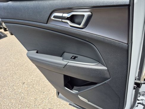 Used 2026 Kia Sportage EX image 19