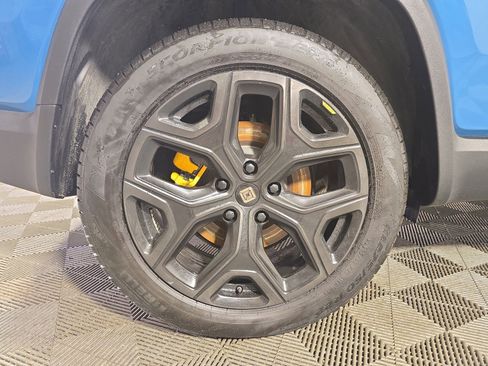 Used 2023 Rivian R1S Adventure image 12