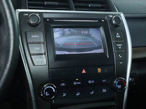 Used 2017 Toyota Camry XLE FWD image 28