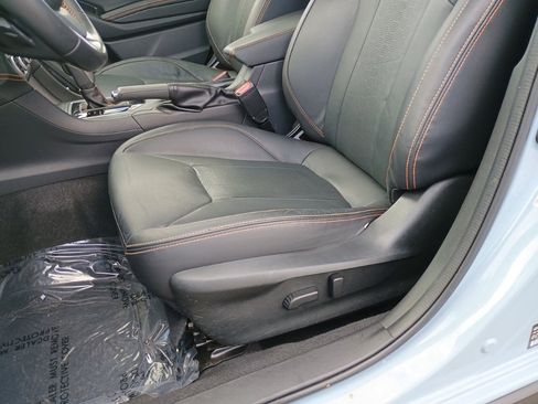 Used 2020 Subaru Crosstrek 2.0i Limited w/ Moonroof Package w/Navigation image 13