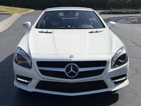 Used 2015 Mercedes-Benz SL 550 image 3