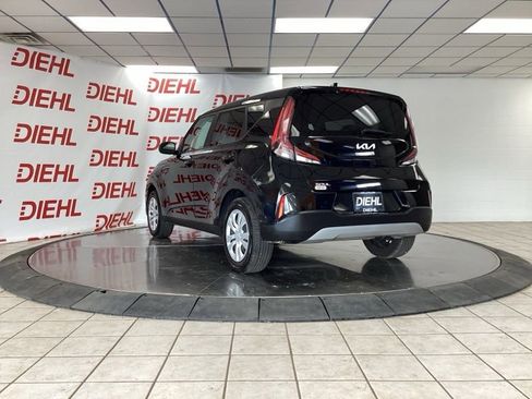 Certified 2023 Kia Soul LX FWD image 5