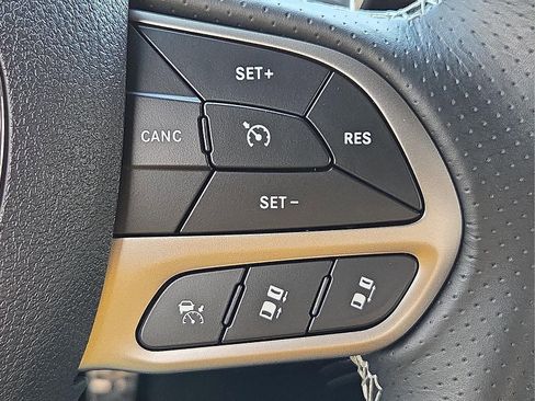 Used 2023 Dodge Challenger SRT Hellcat w/ Driver Convenience Group RWD image 19