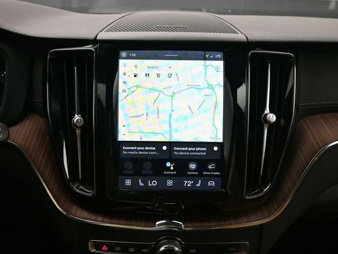 Used 2023 Volvo XC60 B5 Ultimate w/ Protection Package Premier FWD image 14