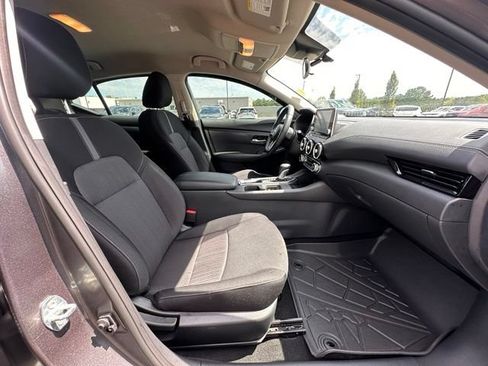 Used 2025 Nissan Sentra SV w/ All-Weather Package FWD image 29