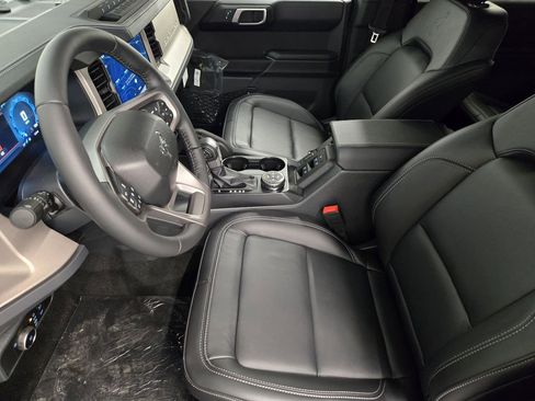 New 2026 Ford Bronco Outer Banks AWD/4WD image 12