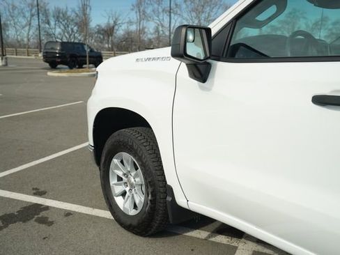 Used 2024 Chevrolet Silverado 1500 W/T w/ WT Value Package image 35