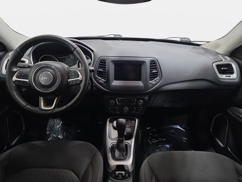 Used 2020 Jeep Compass Sport w/ Cold Weather Group AWD/4WD image 10