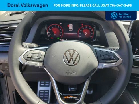 Used 2024 Volkswagen Atlas Peak Edition SE AWD/4WD image 20