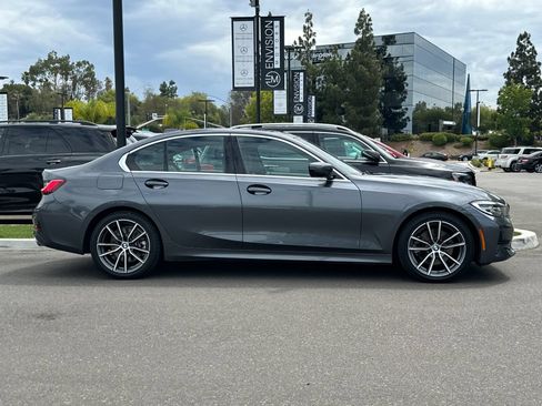Used 2019 BMW 330i Sedan w/ Driving Assistance Package RWD image 2