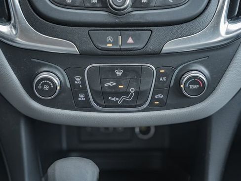 Used 2022 Chevrolet Equinox LS w/ LS Convenience Package image 23