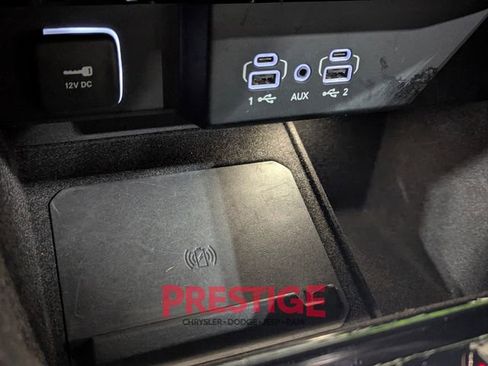 Used 2024 Jeep Wagoneer L Series II w/ Flexible Seating Group image 23