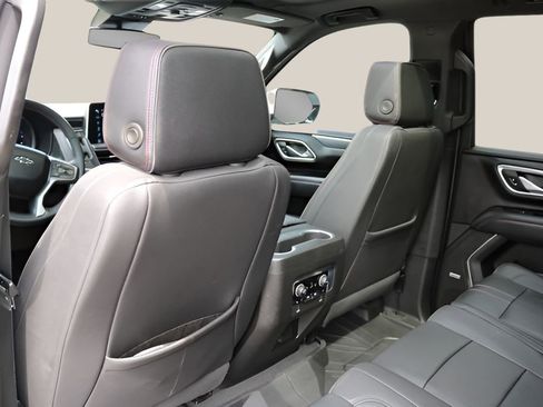 Used 2023 Chevrolet Tahoe RST w/ Luxury Package image 13