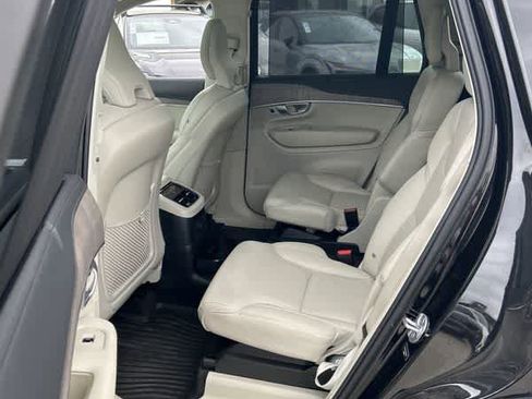 Used 2024 Volvo XC90 T8 Ultimate w/ Protection Package Premier AWD/4WD image 5