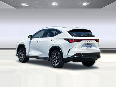 Used 2025 Lexus NX 250 FWD w/ Accessory Package (2T) image 3