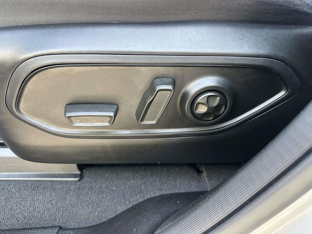 Used 2024 Jeep Grand Cherokee L Limited AWD/4WD image 17