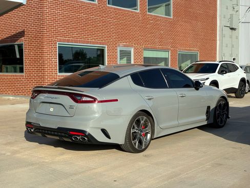 Used 2018 Kia Stinger GT2 AWD/4WD image 13