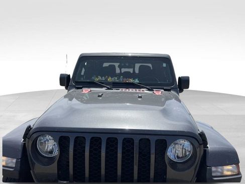 Used 2021 Jeep Gladiator Sport AWD/4WD image 14